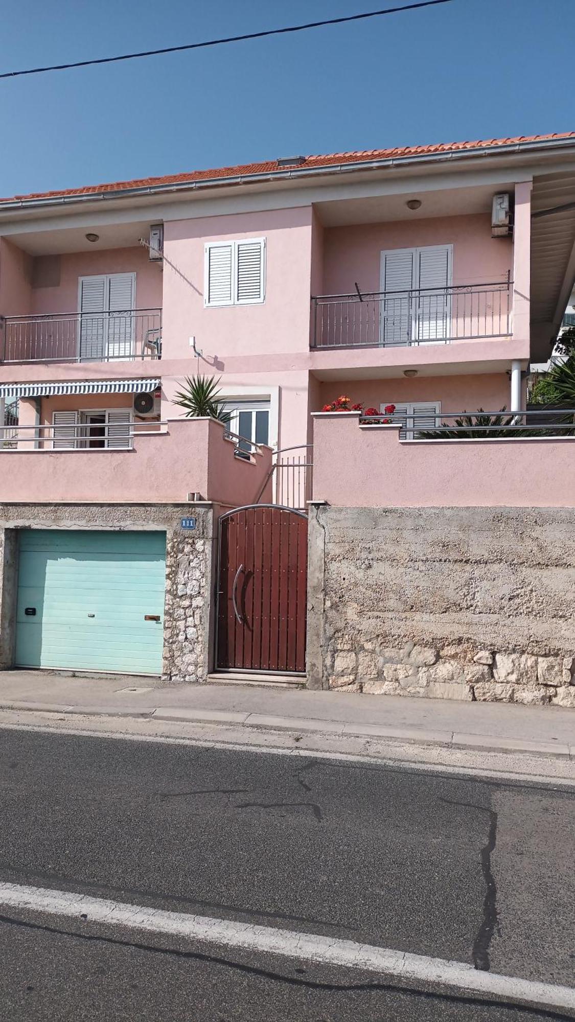 Cici Apartment Dugi Rat Exterior photo